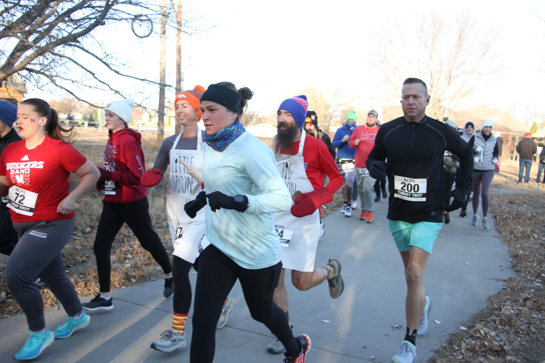 Turkey trotters gobble their way down trail